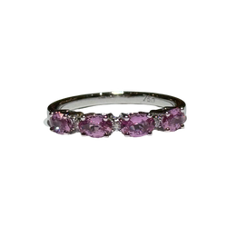 JR0132K - Pink Sapphire with Diamond Ring Set in 18K White Gold Setting