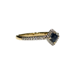JR0387K - Blue Sapphire with Diamond Ring Set in 18K Gold Setting