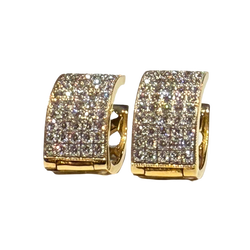 JE0239QK - Diamond Pave Earrings Set in 18K Gold Setting