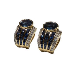 JE0408K - Blue Sapphire with Diamond Earrings Set in 18K Gold Setting