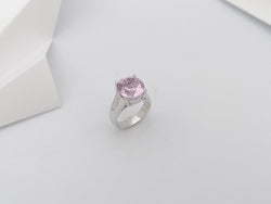 SJ2985 - Kunzite Ring Set in Platinum 900 Settings