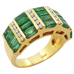 SJ3127 - Emerald with Diamond Ring set in 18 Karat Gold Settings