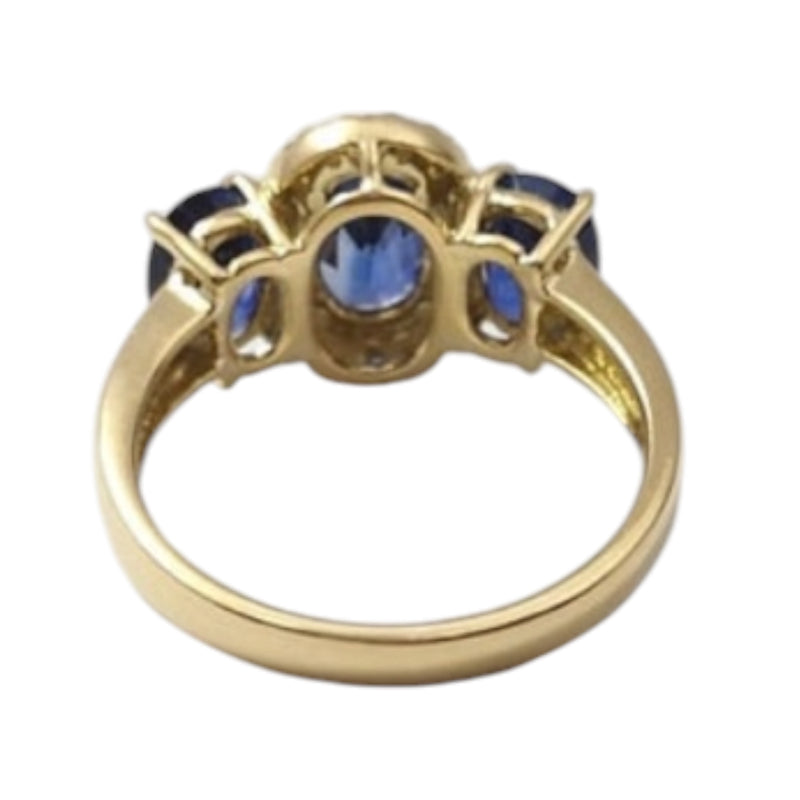 JR0165K - Blue Sapphire with Diamond Ring Set in 18K Gold Setting