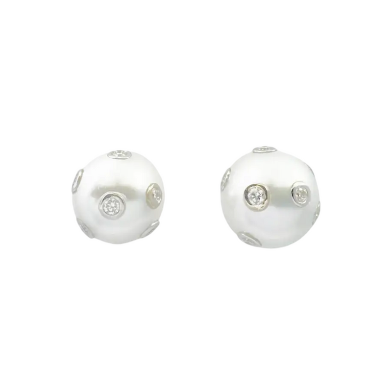 JE0500L - South Sea Pearl with Diamond Earrings set in 18K Gold Setting