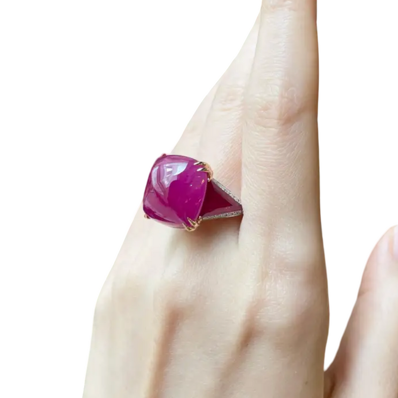 JR0470L - Sugarloaf Ruby and Diamond Ring set in 18K Rose Gold Setting