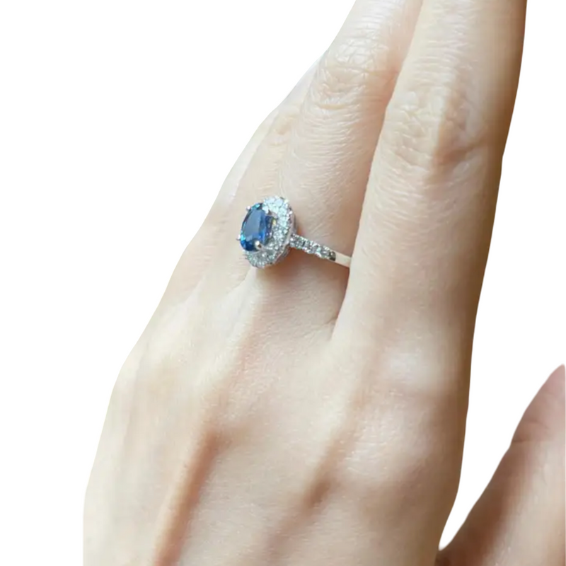 JR0232L - Blue Sapphire with Diamond Ring set in 18K White Gold Setting