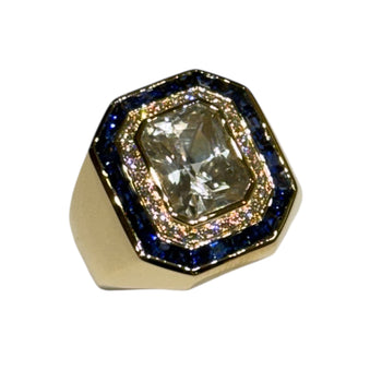 JR0059K - Unheated Emerald Cut White Sapphire with Blue Sapphire and Diamond Ring Set in 18K Gold Setting