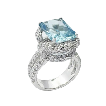 JR0718L - Emerald Cut Aquamarine with Diamond Ring set in 18K White Gold Setting
