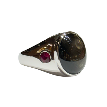 JR0112K - Black Star Sapphire with Ruby Ring Set in Platinum Setting