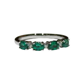 JR0131K - Emerald with Diamond Ring Set in 18K White Gold Setting