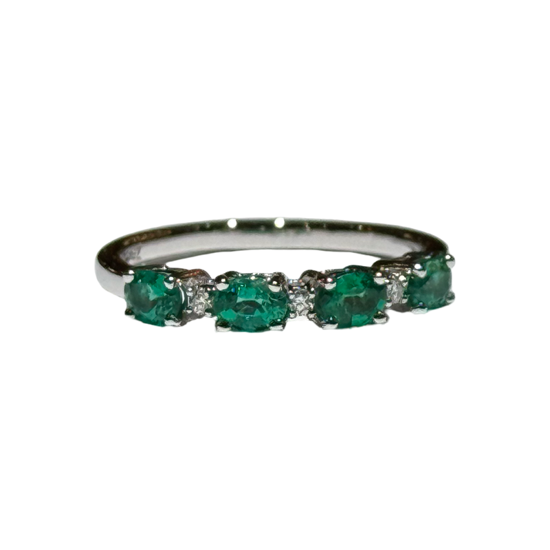 JR0131K - Emerald with Diamond Ring Set in 18K White Gold Setting