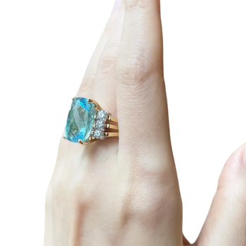 JR0267M - Cushion Aquamarine with Diamond Ring set in 18K Gold Setting