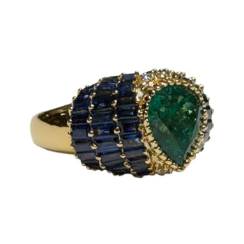 JR0292K - Pear Shape Emerald, Blue Sapphire and Diamond Ring Set in 18K Gold Setting