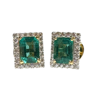 JE0193K - Emerald with Halo Diamond Earrings Set in 18K Gold Setting