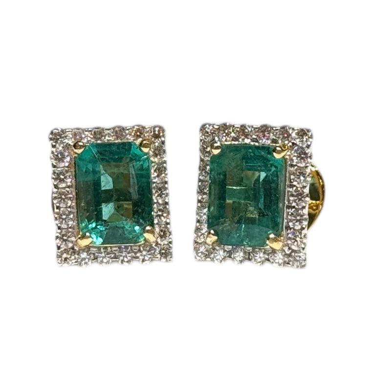 JE0193K - Emerald with Halo Diamond Earrings Set in 18K Gold Setting
