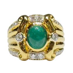 SJ054K - Cabuchon Emerald with Diamond Ring Set in 18K Gold Setting