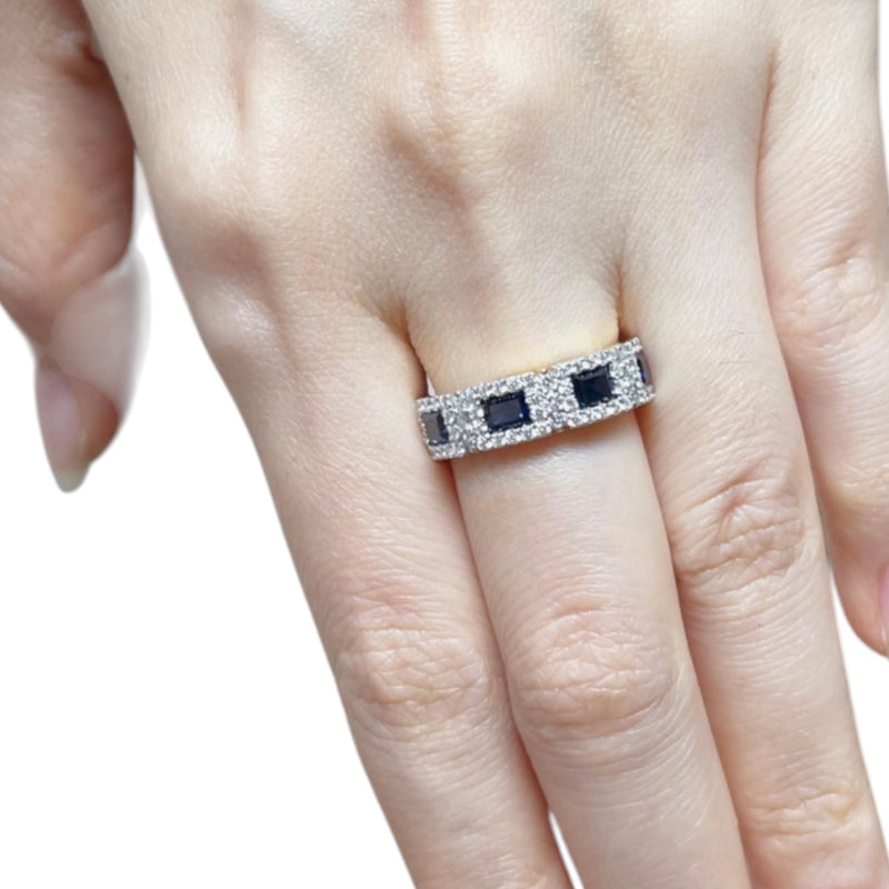 JR0073K - Blue Sapphire with Diamond Ring Set in 18K Gold Setting