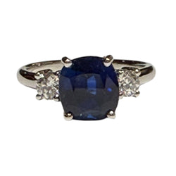 JR0292M - Royal Blue Cylon Sapphire with Diamond Ring Set in Platinum Setting