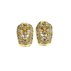 JE0279K - Filigree Diamond Earrings Set in 18K Gold Setting