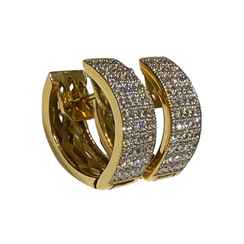 JE0239QK - Diamond Pave Earrings Set in 18K Gold Setting