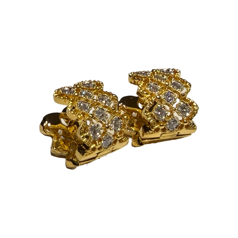 JE0286K - Diamond Filigree Huggie Earrings Set in 18K Gold Setting