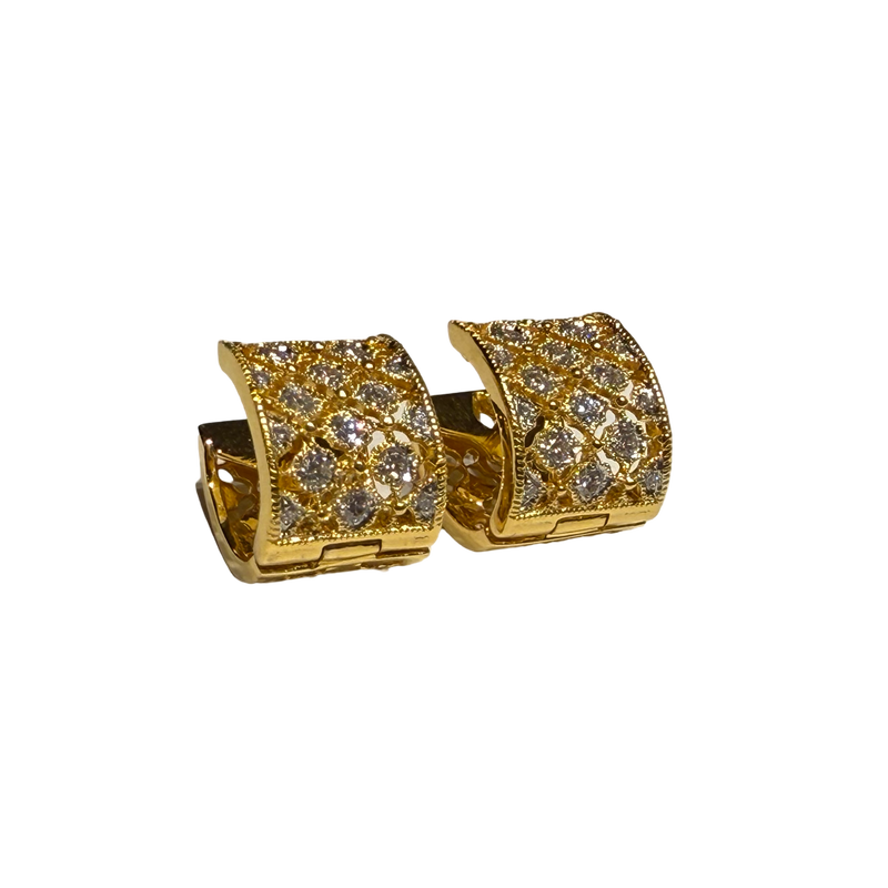 JE0287K - Diamond Filigree Huggie Earrings Set in 18K Gold Setting