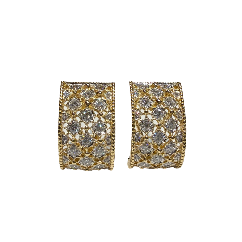 JE0353K - Filigree Diamond Earrings Set in 18K Gold Setting
