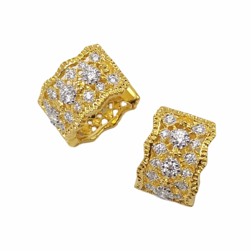 JE0285K - Diamond Filigree Huggie Earrings Set in 18K Gold Setting