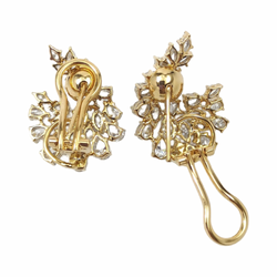 JE0145L - Diamond Earrings set in 18K Gold Setting
