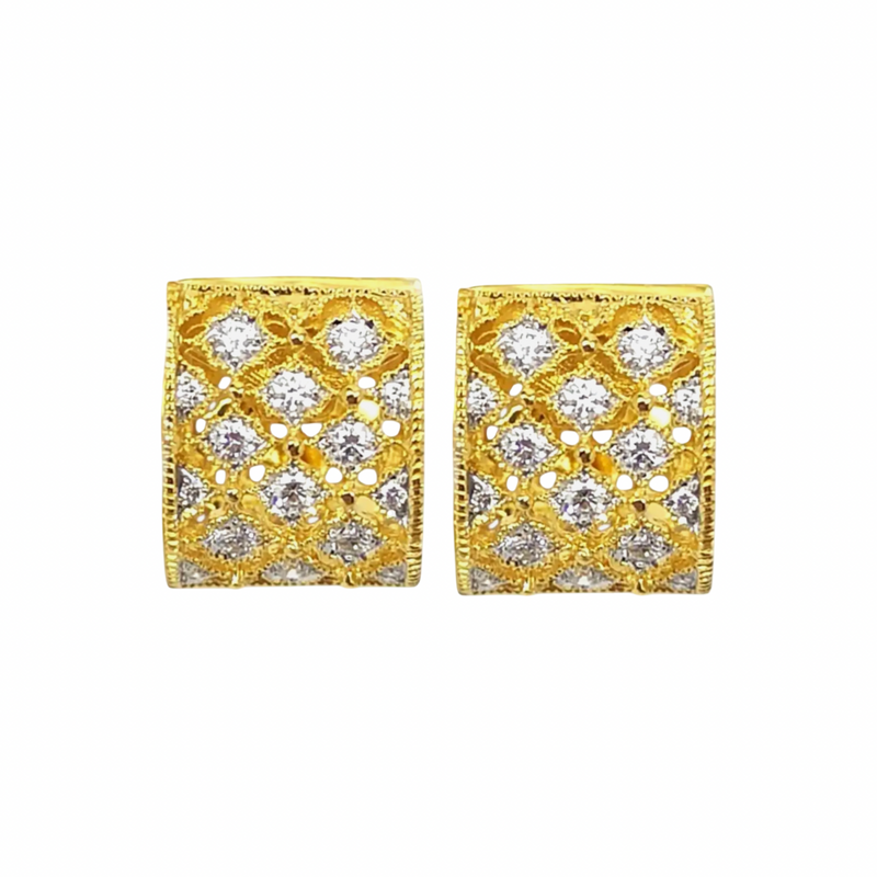 JE0287K - Diamond Filigree Huggie Earrings Set in 18K Gold Setting