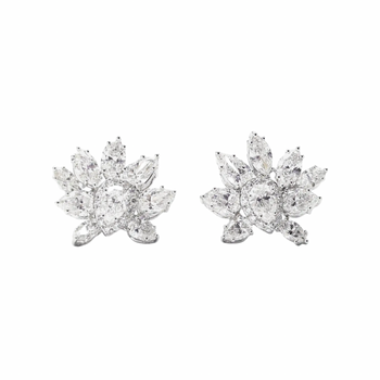 JE0057L - Diamond Earrings set in 18K White Gold Setting