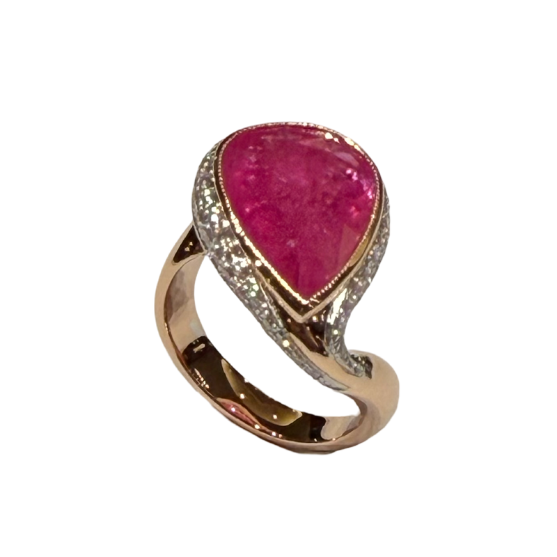JR0447K - Pear Shape Pink Sapphire with Diamond Ring Set in 18K Rose Gold Setting
