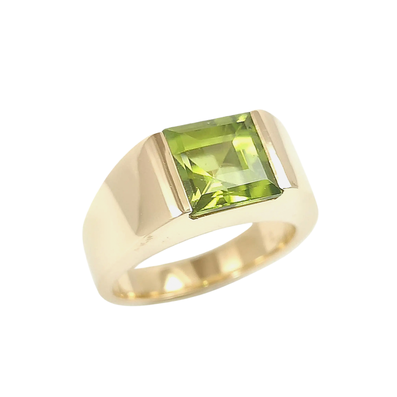 JR0387RK - Peridot Ring Set in 18K Rose Gold Setting