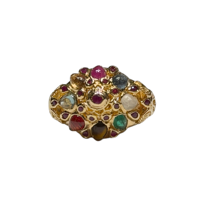 JR0475K - Traditional Thai Style Princess Ring Set in 14K Gold Setting