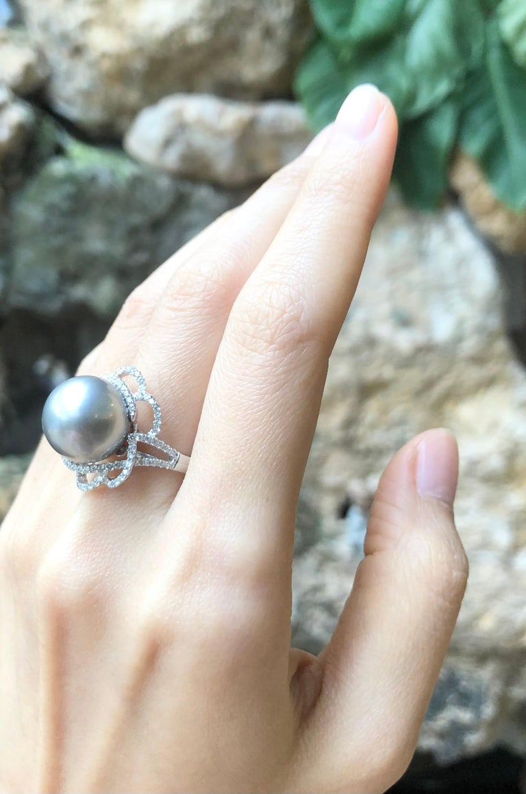 JR0834X - Tahitian South Sea Pearl & Diamond Ring Set in 18 Karat White Gold Setting