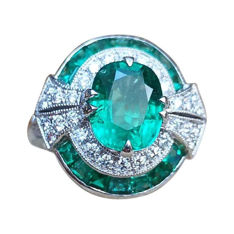 SJ2346 - Emerald with Diamond Ring Set in 18 Karat White Gold Settings