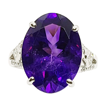 SJ2670 - Amethyst with Diamond Ring Set in 18 Karat White Gold Settings