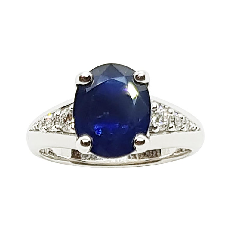SJ2252 - Blue Sapphire with Diamond Ring Set in 18 Karat White Gold Settings