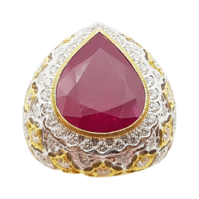SJ1518 - Pear Shape Ruby with Diamond Ring Set in 18 Karat Gold Settings