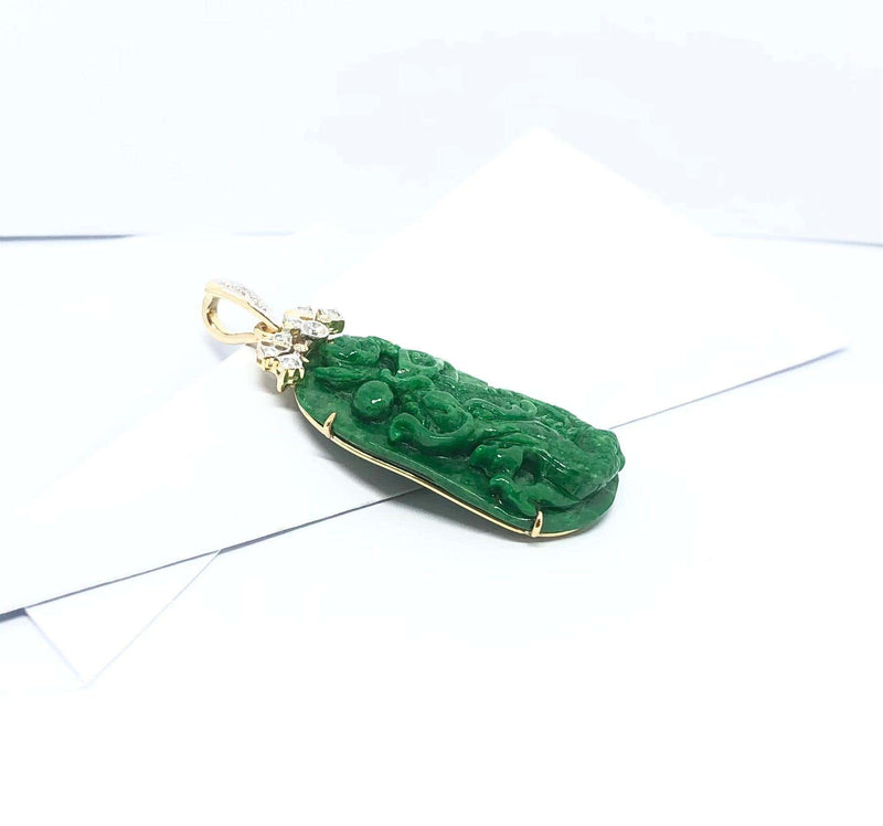 SJ2685 - Carved Jade with Diamond Pendant Set in 18 Karat Gold Settings