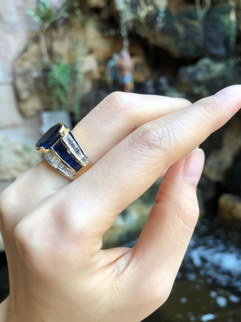 SJ1517 - Blue Sapphire with Diamond Ring Set in 18 Karat Gold Settings