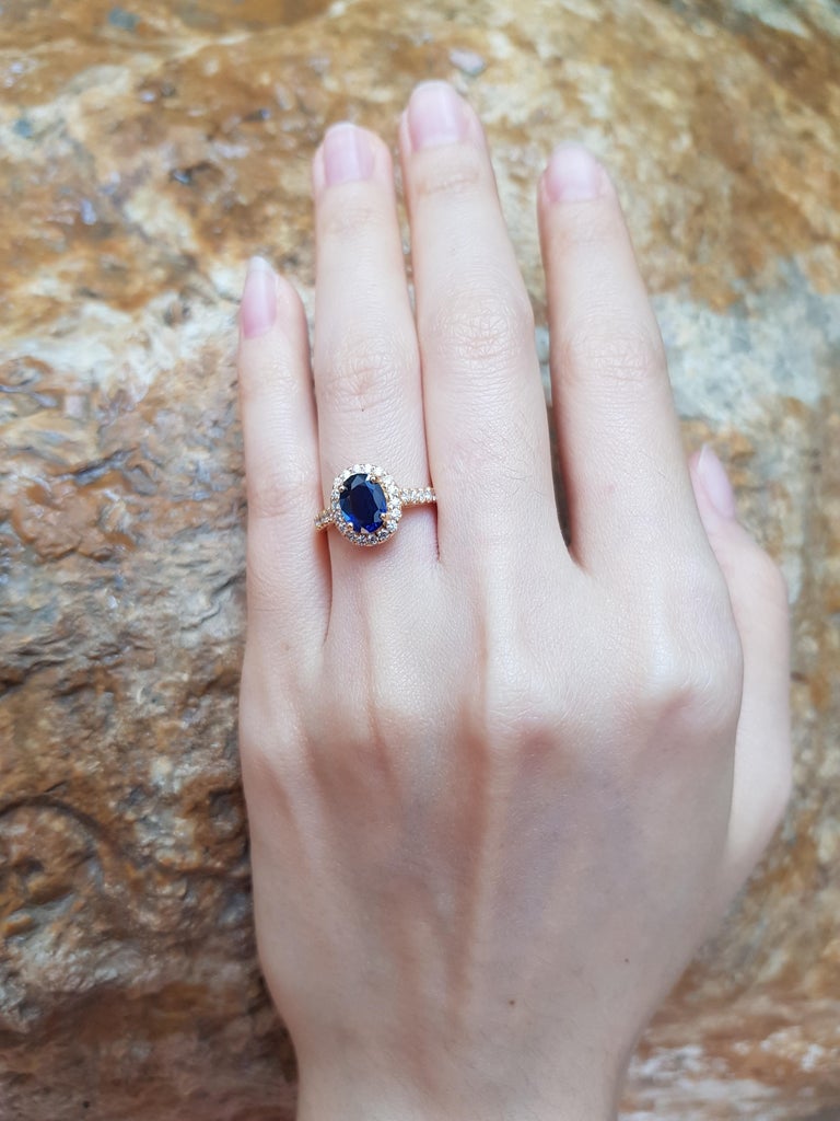 SJ2086 - Blue Sapphire with Diamond Ring Set in 18 Karat Gold Settings