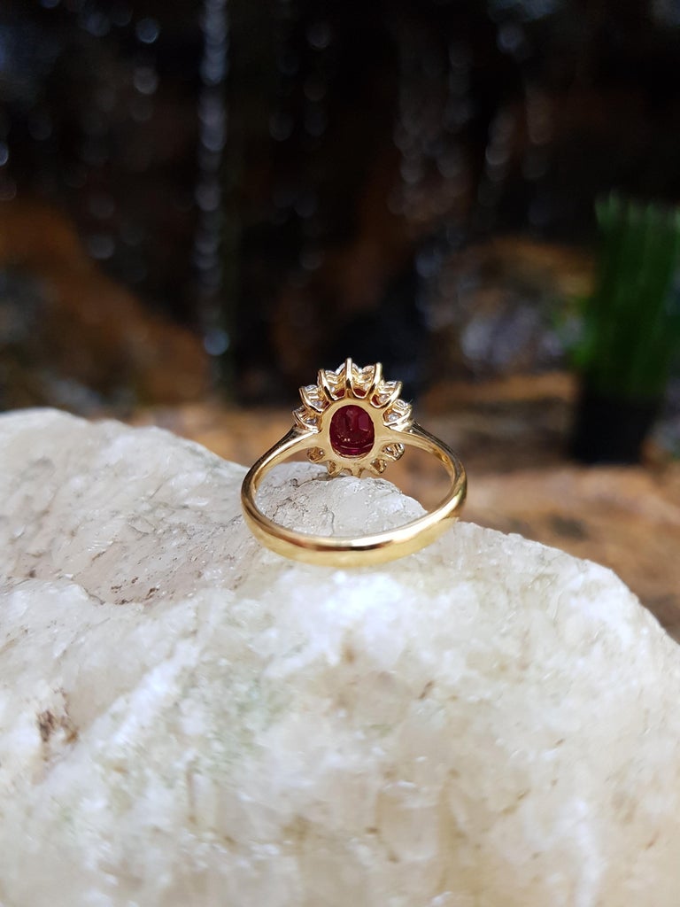 SJ2195 - Ruby with Diamond Ring Set in 18 Karat Gold Settings