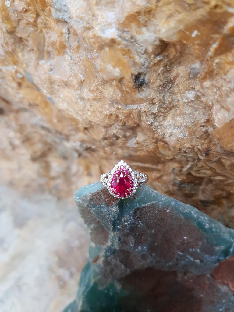 SJ2119 - Ruby with Diamond Ring Set in 18 Karat Rose Gold Settings