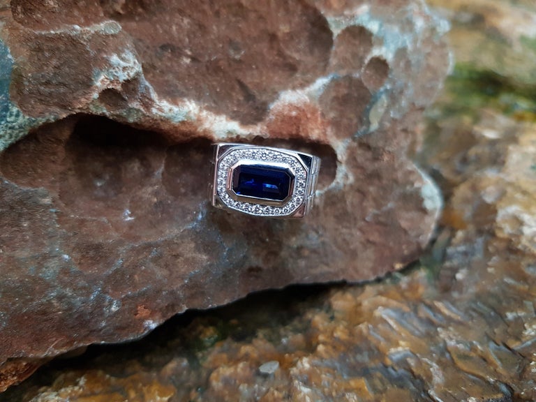 SJ1666 - Blue Sapphire with Diamond Ring Set in 18 Karat White Gold Settings