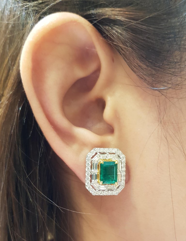 SJ1599 - Emerald with Diamond Earrings Set in 18 Karat White Gold Settings