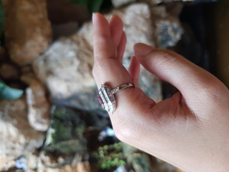 SJ1478 - Pink Sapphire with Diamond Ring Set in 18 Karat White Gold Settings