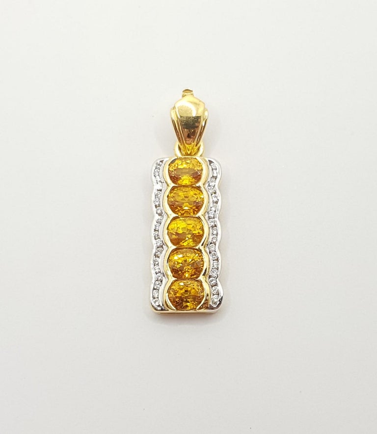 SJ1196 - Yellow Sapphire with Diamond Pendant Set in 18 Karat Gold Settings