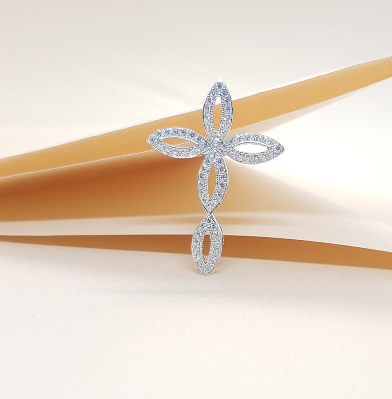 SJ1306 - Diamond  Pendant Set in 18 Karat White Gold Settings