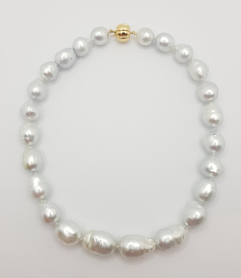 SJ1158 - Baroque South Sea Pearl with 18 Karat Gold Clasp